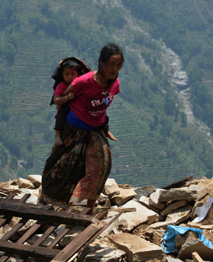 ಭೂಕಂಪ ನಿರಾಶ್ರಿತರ ಶಿಬಿರವನ್ನು ಧ್ವಂಸಗೊಳಿಸಿದ ನೇಪಾಳ